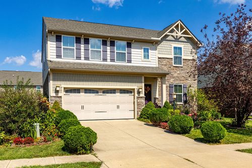 1686 Summit Creek Dr, Centerville, OH, 45458-1136 | Card Image