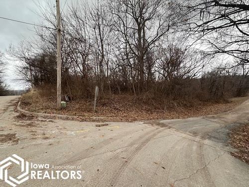 401 Clarence St, Ottumwa, IA, 52501 | Card Image