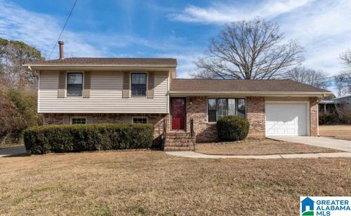 105 Ladywood Ln, BESSEMER, AL, 35022-5008 | Card Image