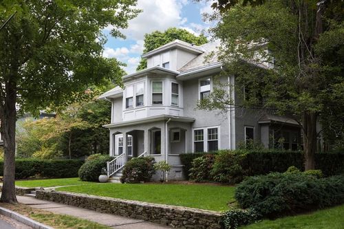 17-17 Willow St, Belmont, MA, 02478-2746 | Card Image