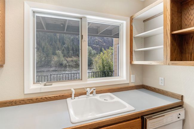 Kitchen View | Image 19