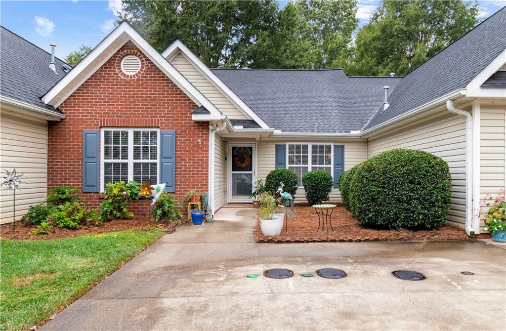 Terrence Dr, Winston Salem, NC 27103