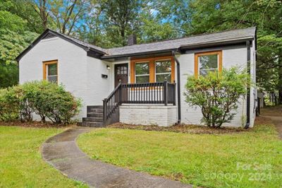 1309 Moretz Avenue, House other with 2 bedrooms, 1 bathrooms and null parking in Charlotte NC | Image 2