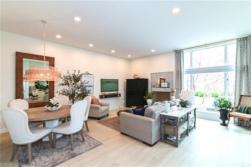 apt-320-696 Mowbray Arch, Norfolk, VA, 23507-1837 | Card Image