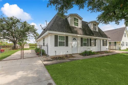 b-104 R St, Belle Chasse, LA, 70037-1512 | Card Image