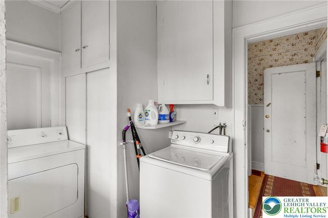923 N Webster Ave, Home with 9 bedrooms, 5 bathrooms and 3 parking in Scranton PA | Image 27
