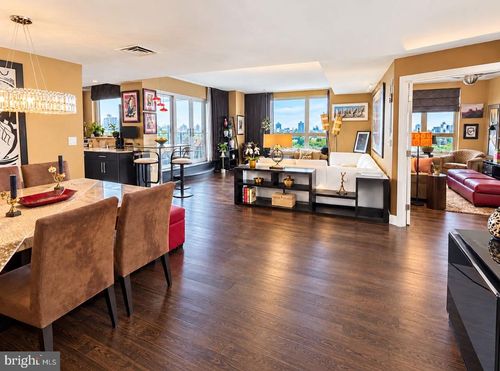 901-717 S Columbus Boulevard, PHILADELPHIA, PA, 19147 | Card Image