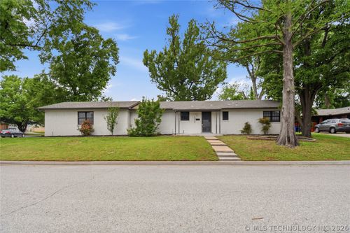 4650 S 86th East Ave, Tulsa, OK, 74145-7108 | Card Image