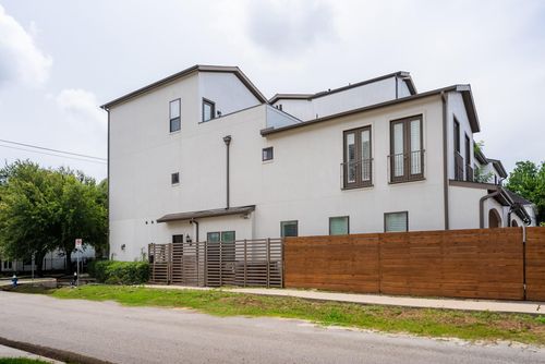 1425 Knox St, Houston, TX, 77007-3018 | Card Image