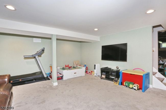 710 Paramus Rd, House other with 4 bedrooms, 1 bathrooms and null parking in Paramus NJ | Image 33