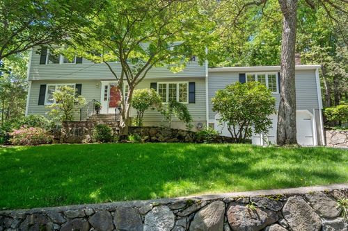 141 Westgate Rd, Wellesley, MA, 02481-2521 | Card Image