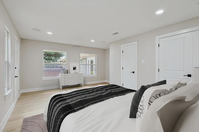 5th Bedroom or Media / Flex Room | Image 15