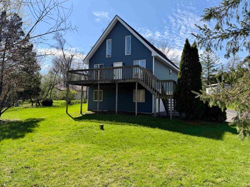 W196 Tulip Dr, Genoa City, WI, 53128-1943 | Card Image