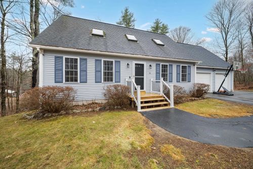 24 Prescott Rd, Epping, NH, 03042-2916 | Card Image