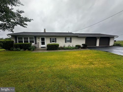 8062 Colebrook Rd, PALMYRA, PA, 17078-8989 | Card Image