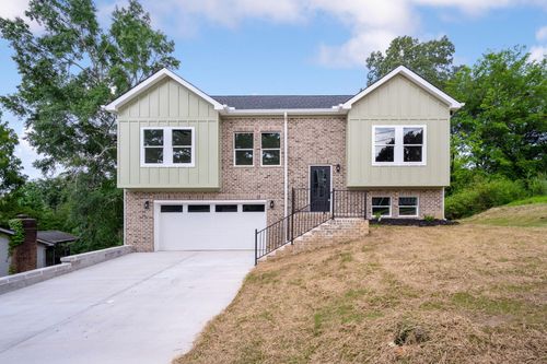 414 Peyton Dr, Hixson, TN, 37343-2341 | Card Image