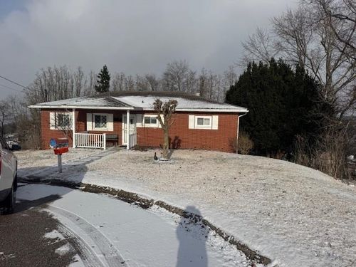 288 Skyview Dr, Weirton, WV, 26062-2048 | Card Image