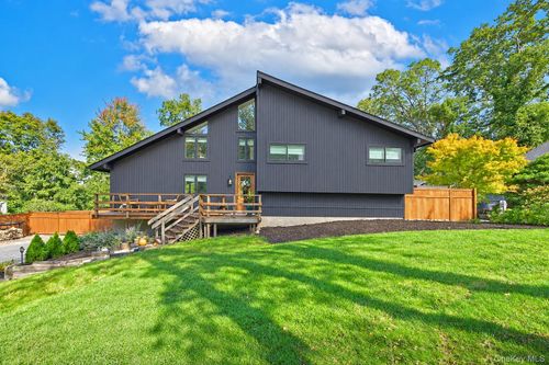 10 Cathy Ct, Northport, NY, 11768-3408 | Card Image