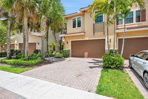 122 Sw 127th Ter, Plantation, FL, 33325-2306 | Card Image