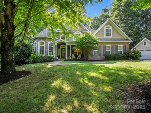 53 Kanuga Forest Dr, Hendersonville, NC, 28739-7349 | Card Image