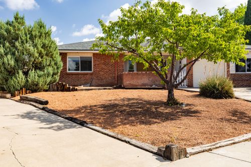 10817 Lowe St Ne, Albuquerque, NM, 87111-1836 | Card Image