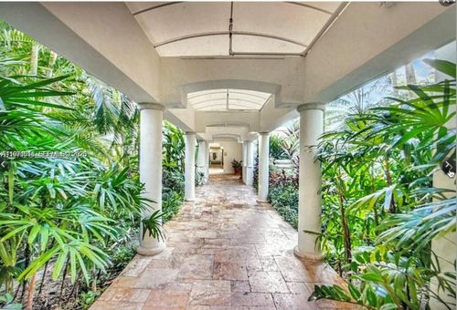 b308-3900 Island Blvd, Aventura, FL, 33160-4951 | Card Image