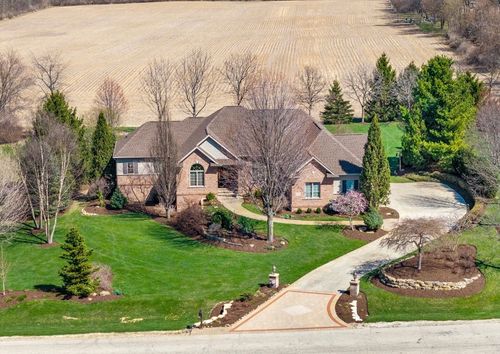 10125 Creek Ridge Trl, Belvidere, IL, 61008-7034 | Card Image