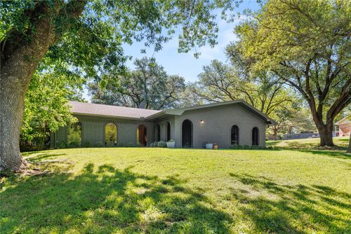 1517 Rambler Dr, Waco, TX, 76710-2507 | Card Image