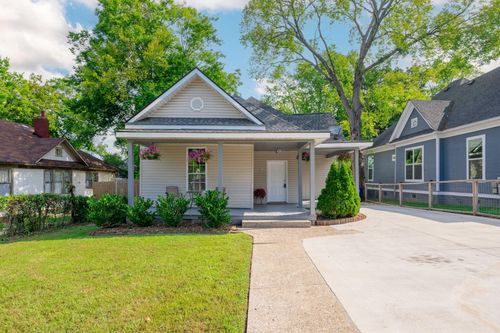 2011 E 13th St, Chattanooga, TN, 37404-4408 | Card Image