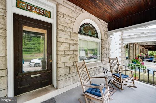 1642 Mineral Spring Rd, Reading, PA, 19602-3156 | Card Image