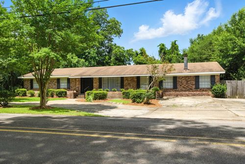105 S 34th Ave, Hattiesburg, MS, 39402-1606 | Card Image