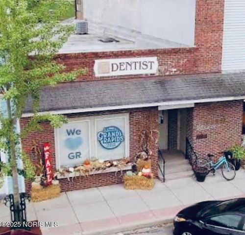 24163 Front St, Grand Rapids, OH, 43522-9408 | Card Image