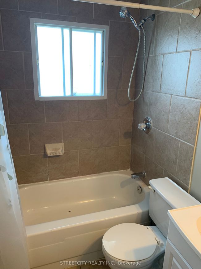 A - 140 Symes St, House attached with 2 bedrooms, 2 bathrooms and 2 parking in Glencoe ON | Image 20