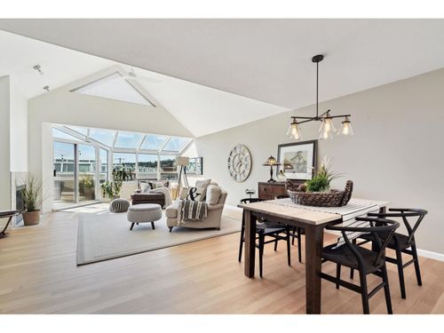 1107 Elm St, White Rock, BC, V4B3R9 | Card Image