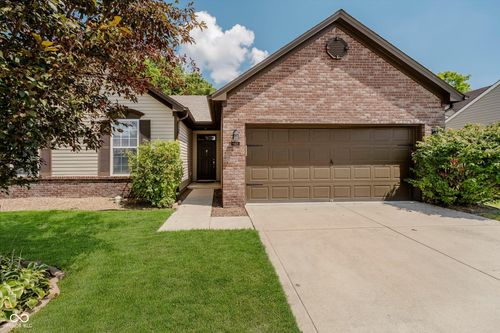 9413 Bayfield Dr, Mccordsville, IN, 46055-9257 | Card Image