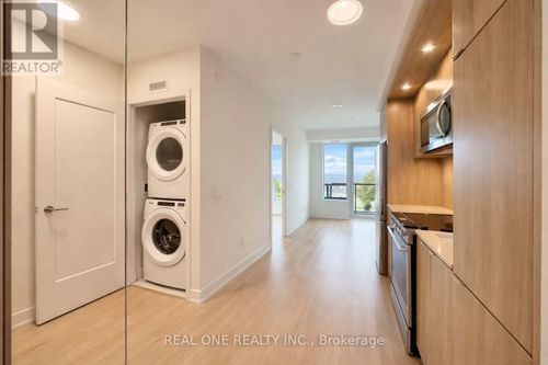 1602-60 Central Park Roadway, Toronto (Islington-City Centre West), ON, M9A0E6 | Card Image