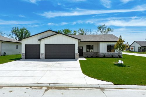 519 E Elmwood St, Park City, KS, 67147 | Card Image