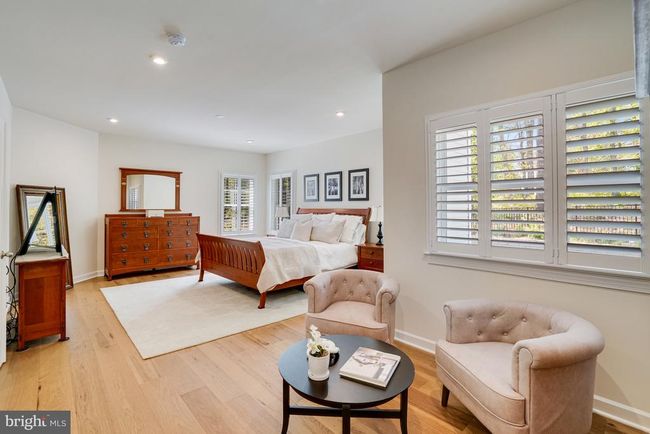 8942 Hubbard Way, House other with 4 bedrooms, 4 bathrooms and null parking in LORTON VA | Image 31