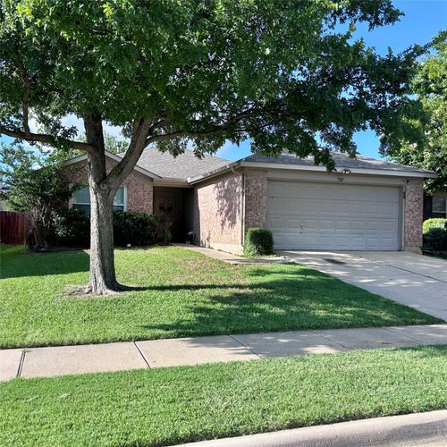 1547 Thornhill Ln, Little Elm, TX, 75068-6405 | Card Image