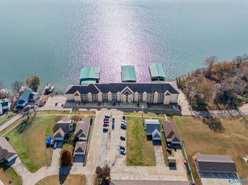 apt-104-5590 Bay Village Dr, Athens, AL, 35611-3711 | Card Image