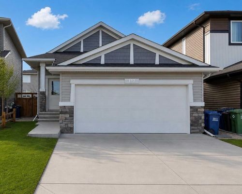 137 Willow Pk, Cochrane, AB, T4C2N3 | Card Image