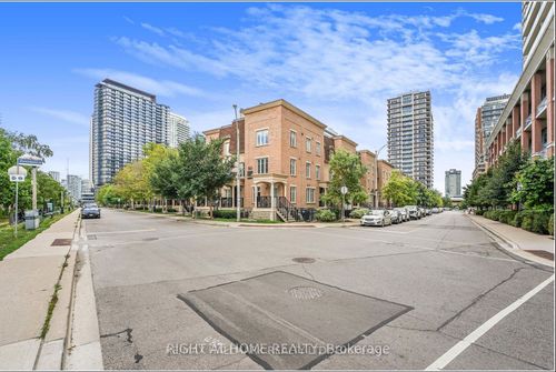 914-50 Western Battery Rd, Toronto, ON, M6K3P1 | Card Image