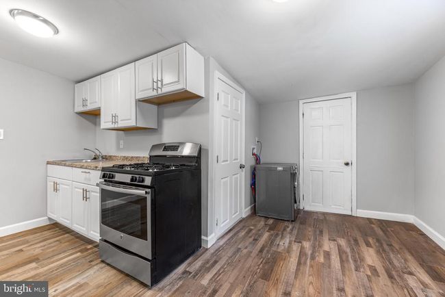 APT-3RD - 319 S Augusta Ave, Condo with 3 bedrooms, 1 bathrooms and null parking in BALTIMORE MD | Image 5