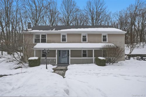 44 Clearwater Rd, Highland, NY, 12528-1114 | Card Image