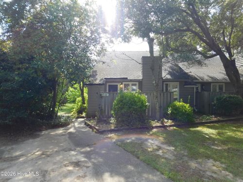 a-53 Gentry Cv, New Bern, NC, 28562-8903 | Card Image