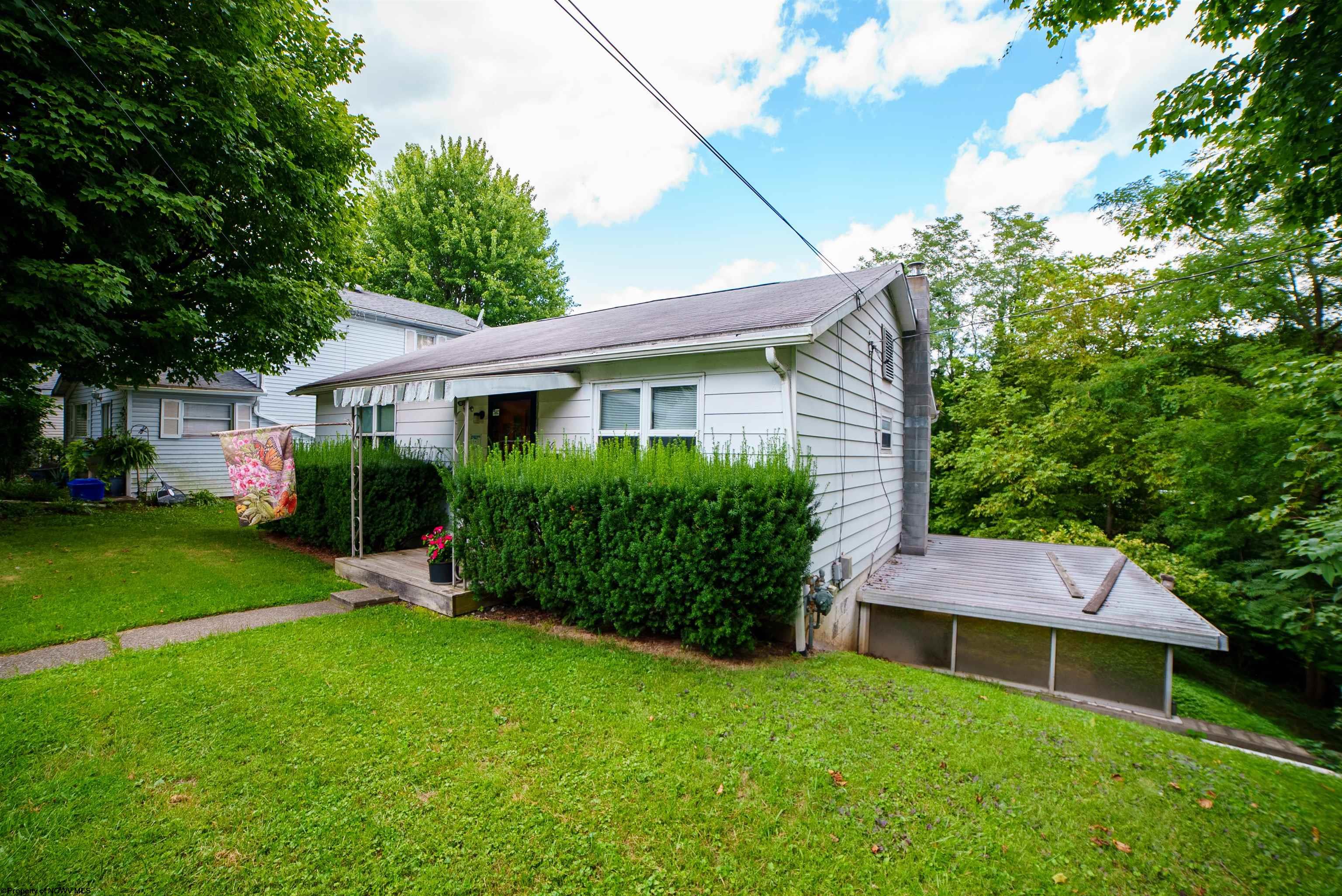 Monongahela Ave, Westover, WV 26501
