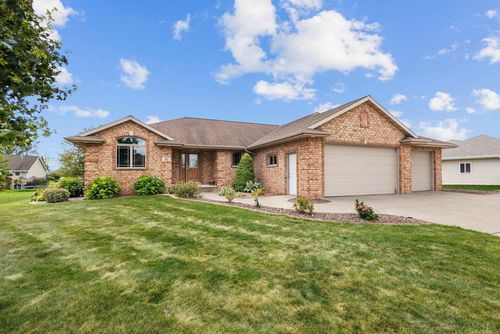 192 Whimbrel Court, Pulaski, WI, 54162 | Card Image