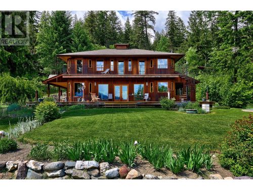 3019 Hopwood Rd, Lee Creek, BC, V0E1M4 | Card Image