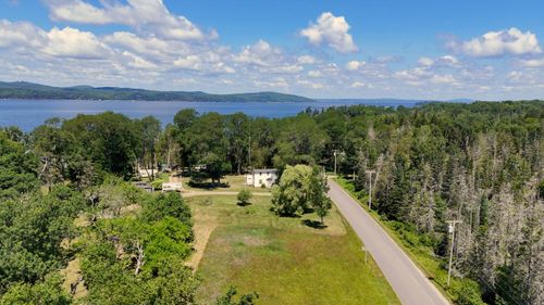 521 W Bay Rd, Islesboro, ME, 04848-4706 | Card Image