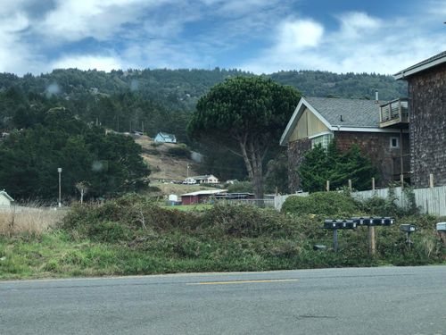 1054 Lower Pacific Dr, Whitethorn, CA, 95589-9142 | Card Image